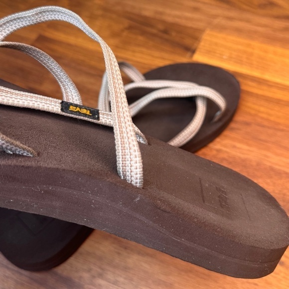 Teva Olowahu Flip Flop Sandal Quick Dry Vegan Size 11 - Picture 4 of 8